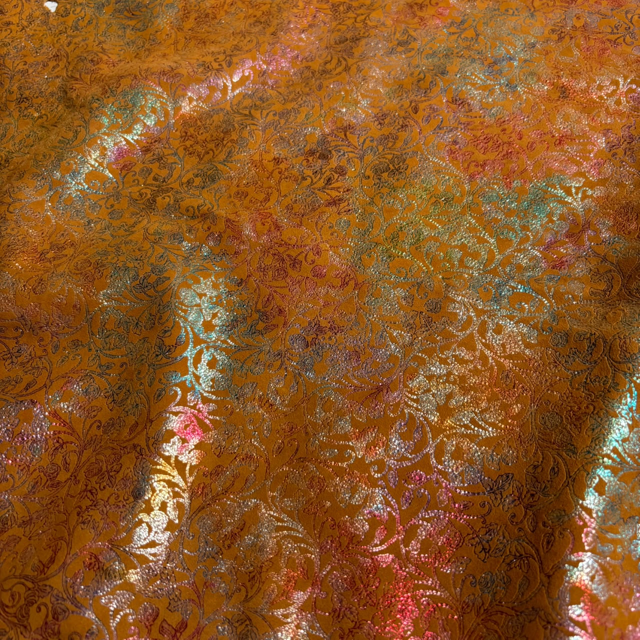 SHIMMER VINE
