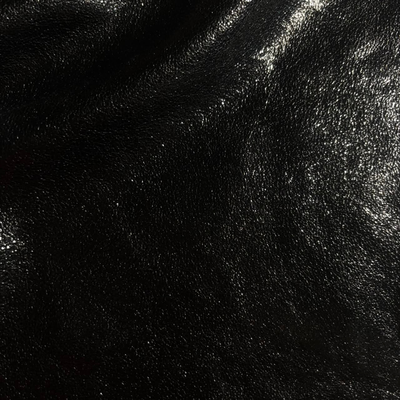 CARBON GLOW